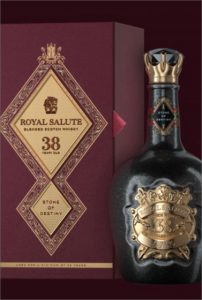 Royal Salute 38 Yo Stone of Destiny 50cl F22 – Hộp quà Tết 2022